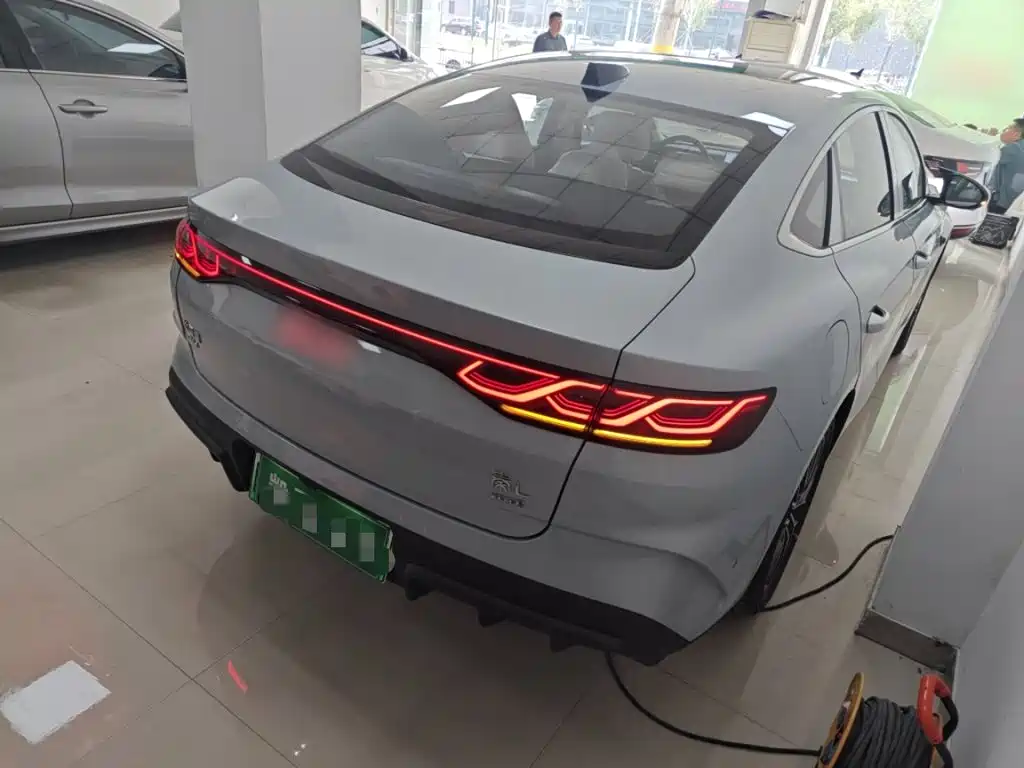 BYD Qin L 2025 — фото 7