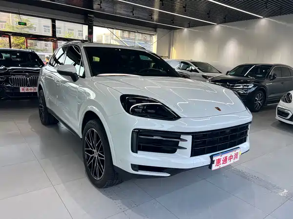 Porsche Cayenne 2024