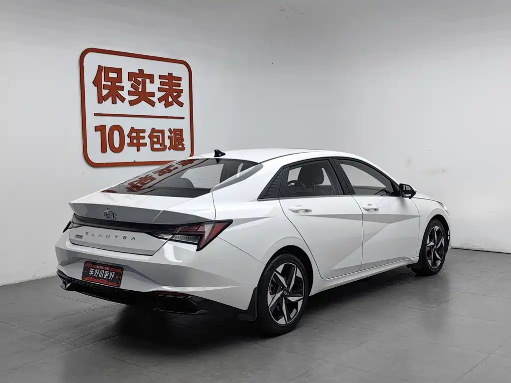 Hyundai Elantra 2021