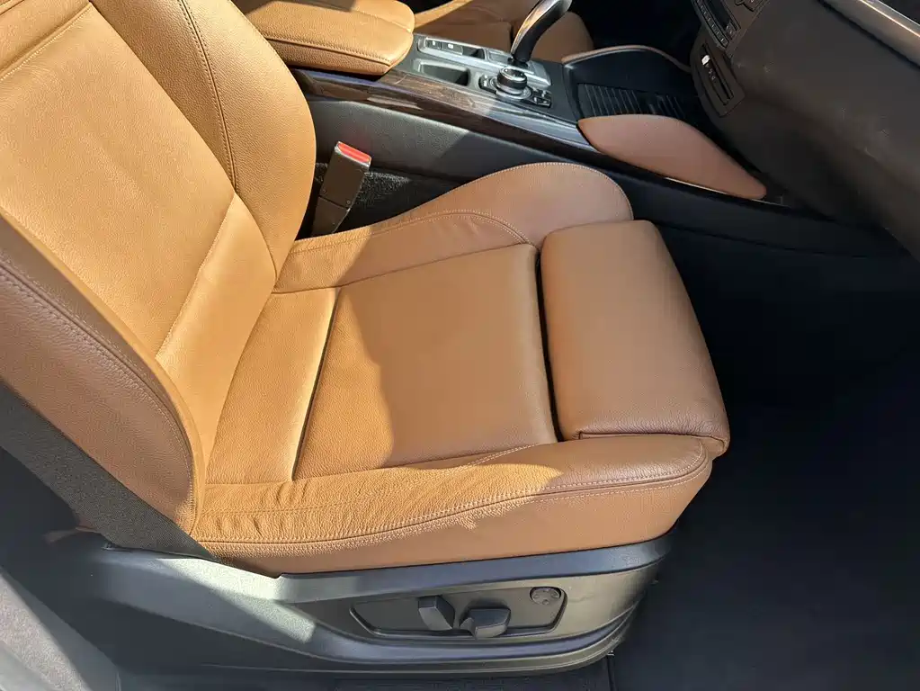 BMW X6 2015 — фото 10