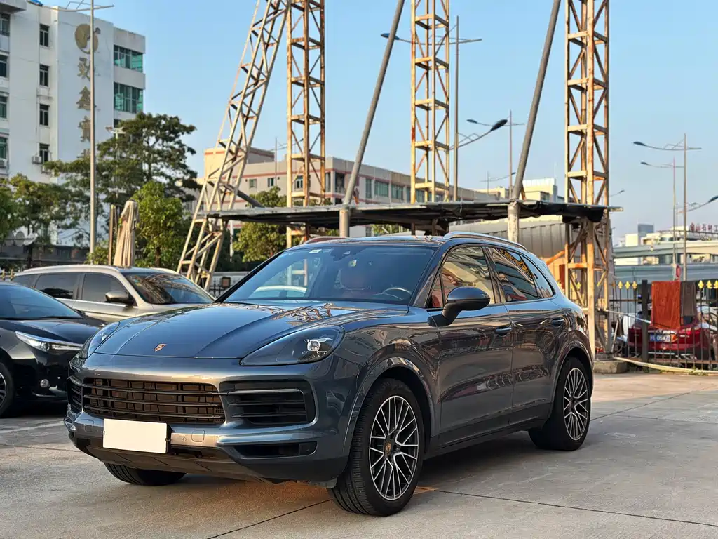 Porsche Cayenne 2020 — фото 1
