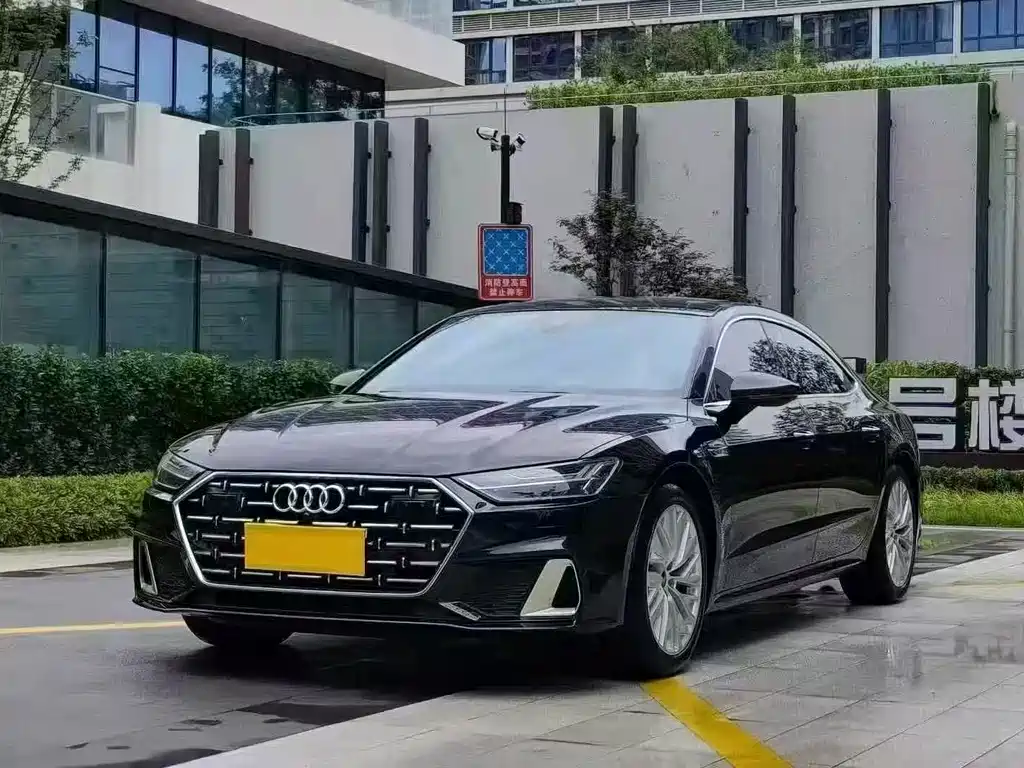 Audi A7L 2024 — фото 1