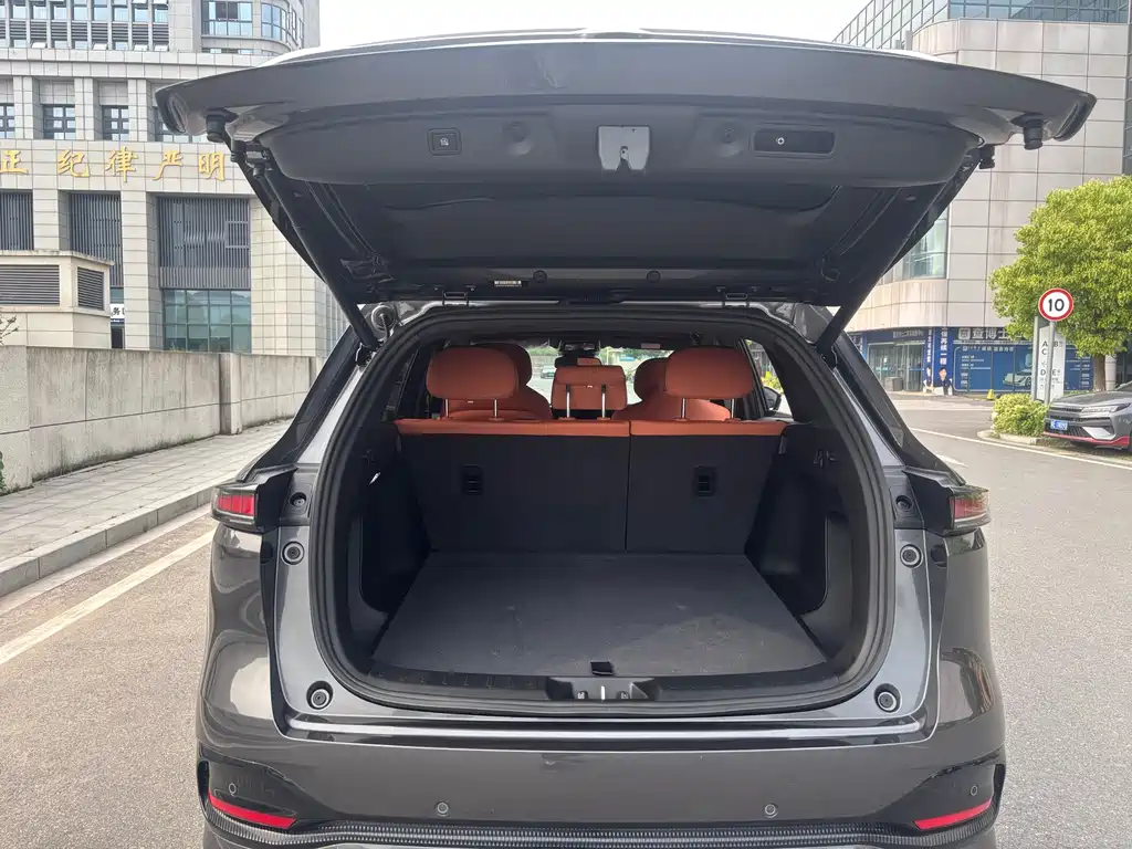 Changan CS75 PLUS 2024 — фото 11