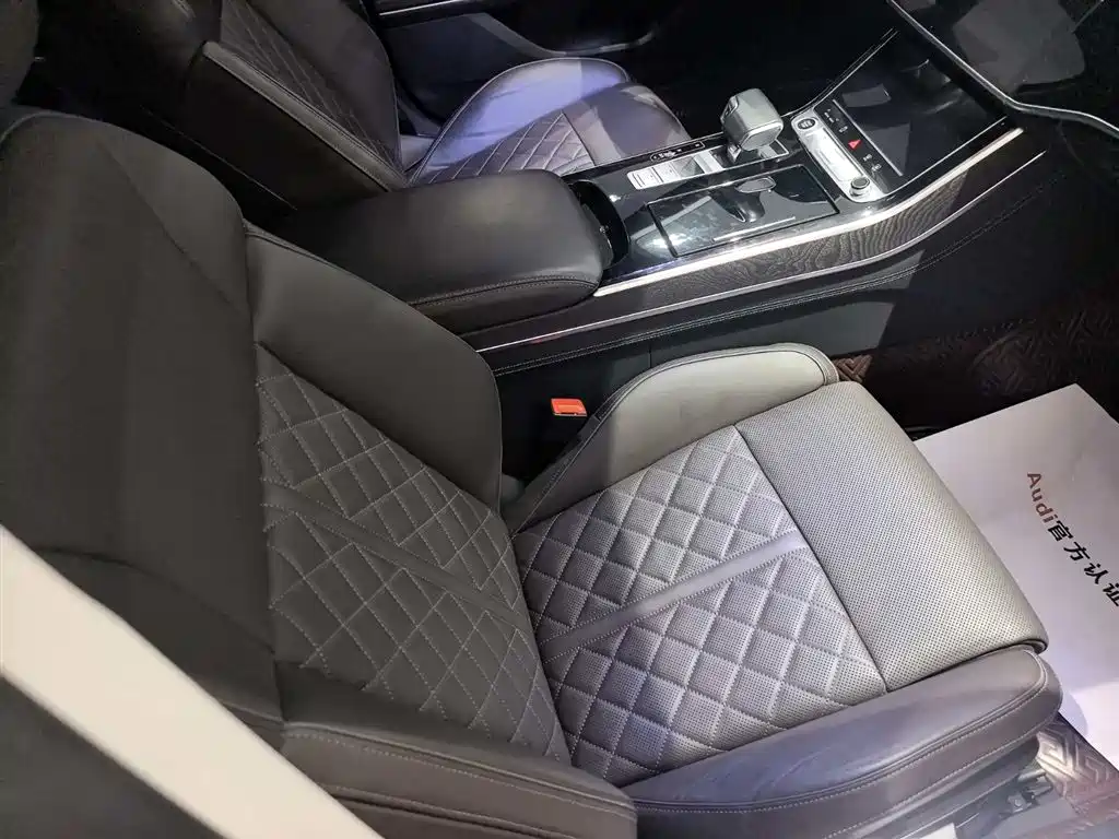 Audi A8 2024 — фото 14