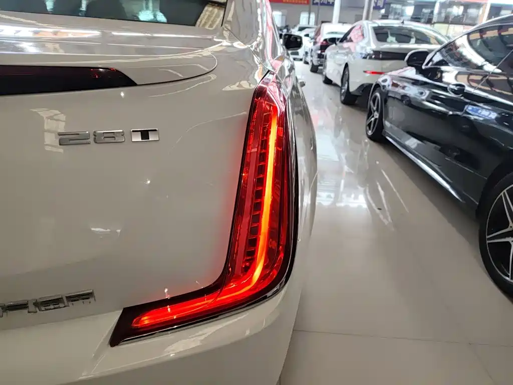 Cadillac XTS 2019 — фото 24