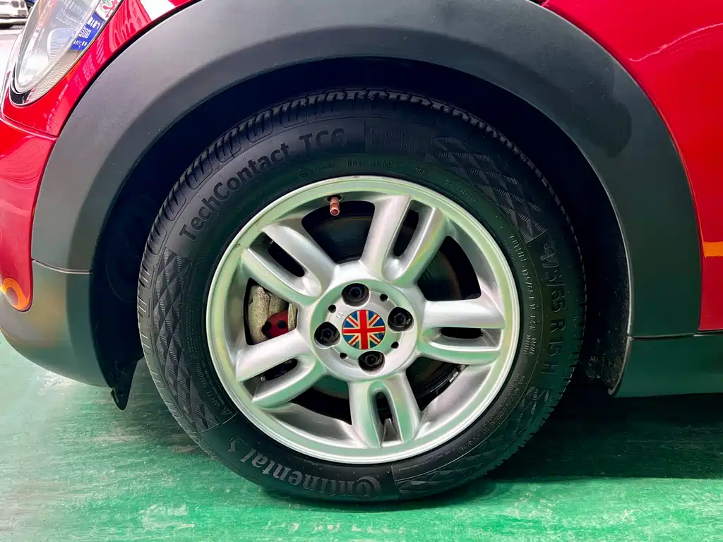 MINI Clubman 2014 — фото 13