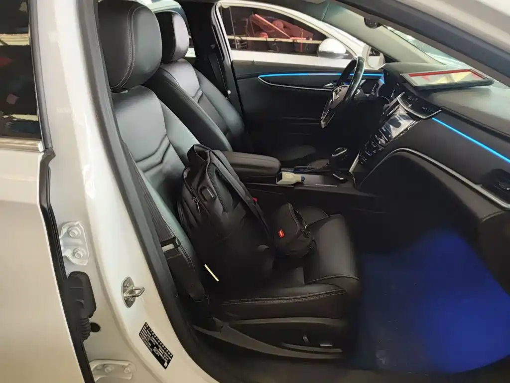 Cadillac XTS 2019 — фото 20