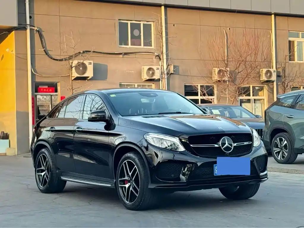 Mercedes-Benz GLE Coupe AMG 2018 — фото 3