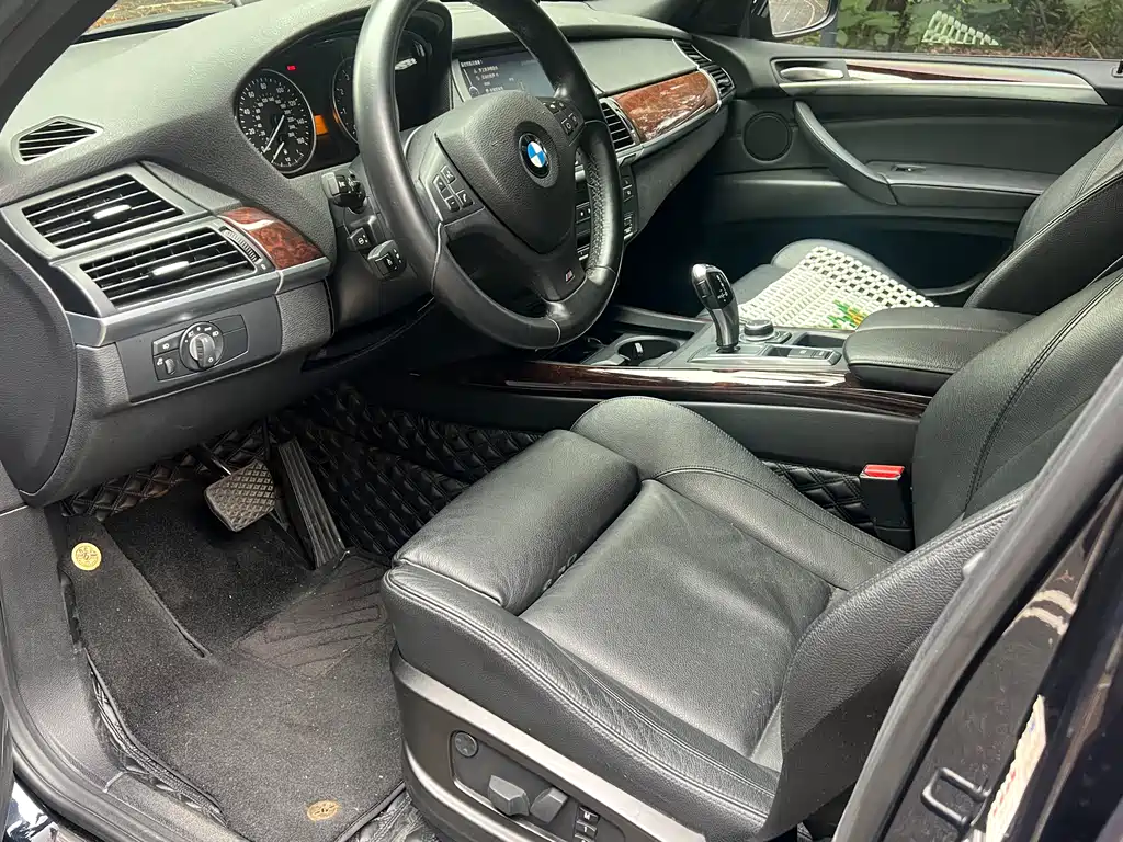 BMW X5 2012 — фото 12