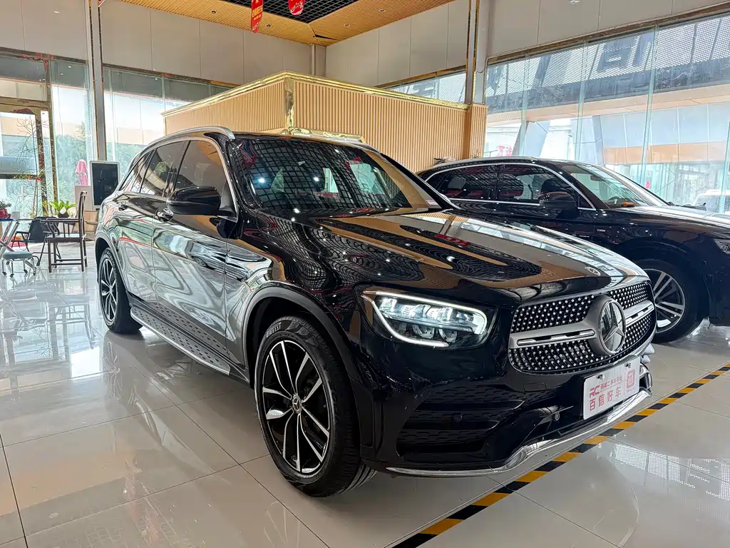 Mercedes-Benz GLC 2021 — фото 1