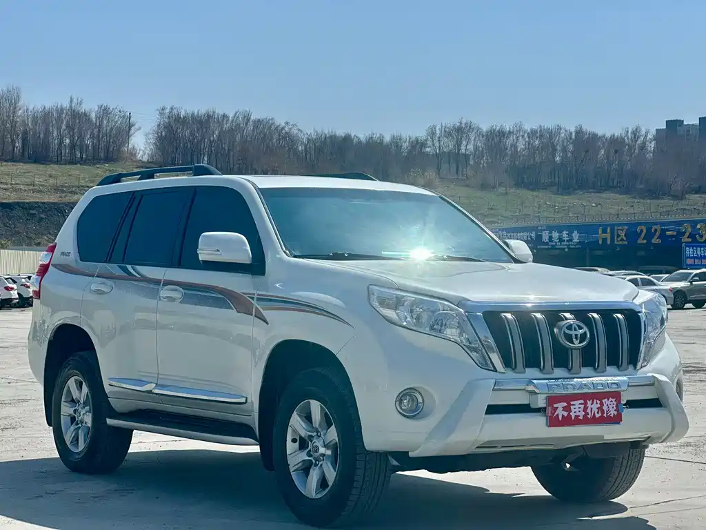 Toyota Prado 2016 — фото 3