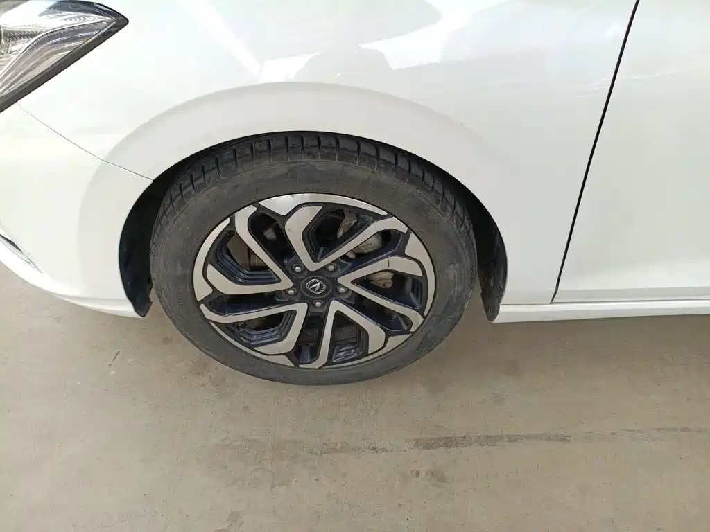 Changan Escape 2018 — фото 25