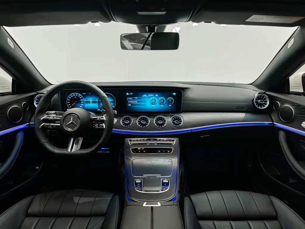 Mercedes-Benz E-Class 2022 — фото 11