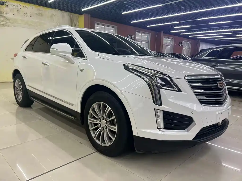 Cadillac XT5 2018 — фото 3