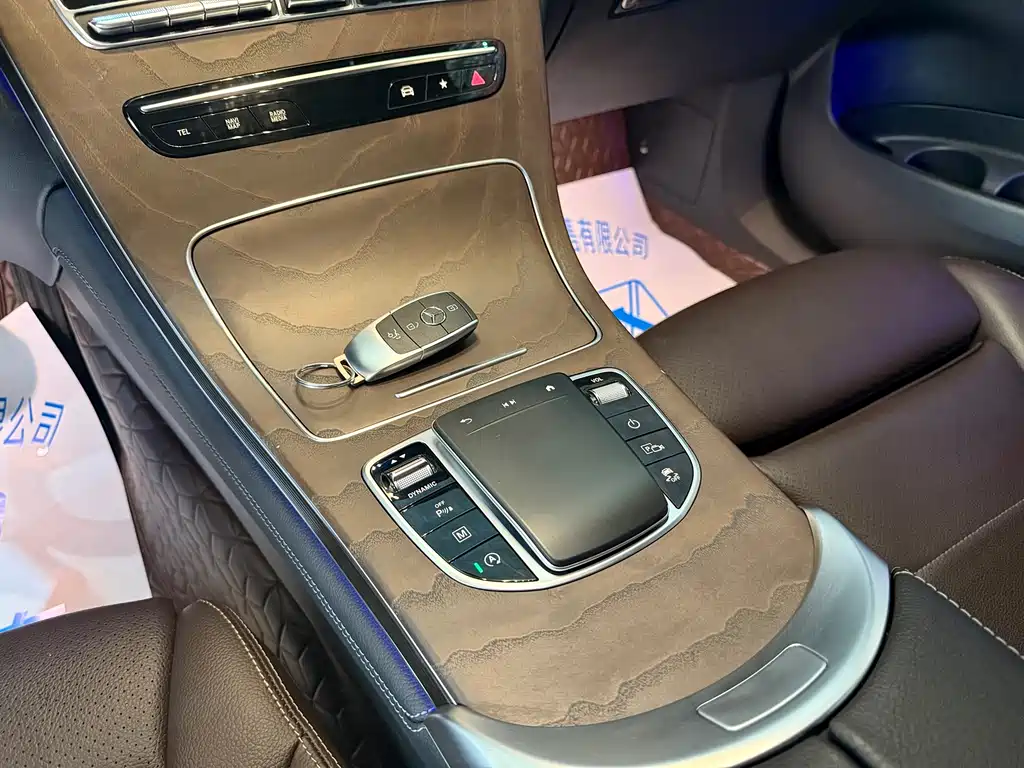 Mercedes-Benz GLC 2021 — фото 16