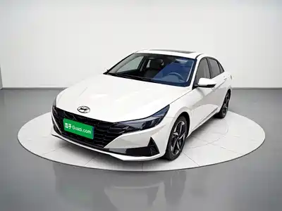 Hyundai Elantra 2022