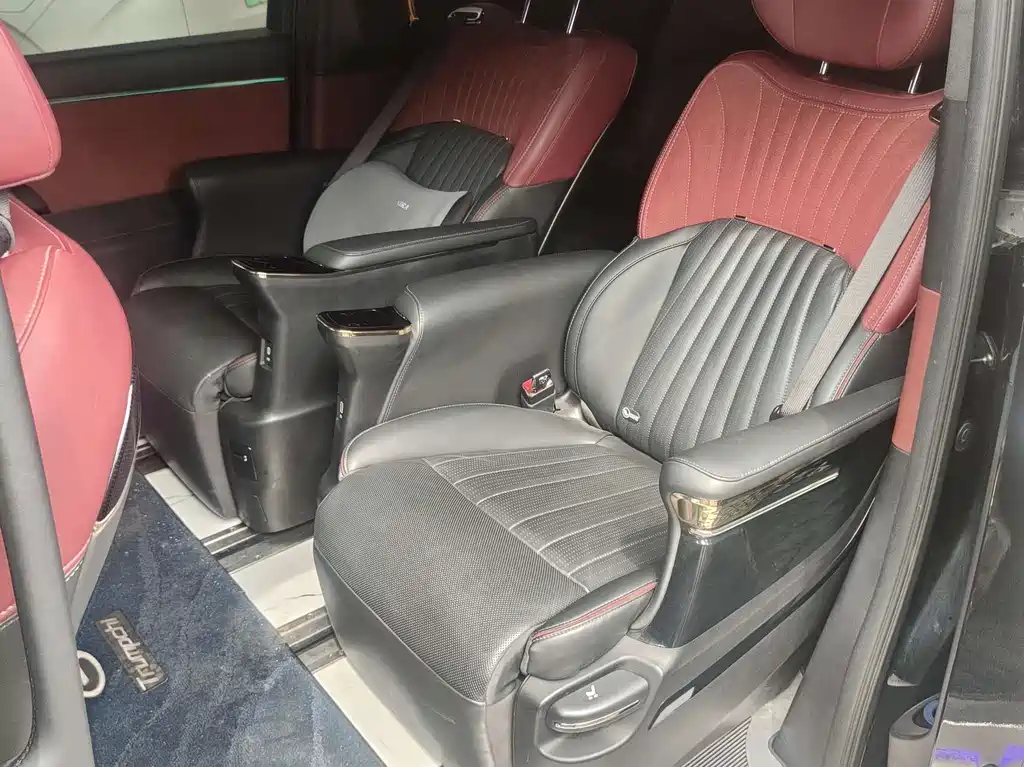GAC Motor Trumpchi M8 2023 — фото 8