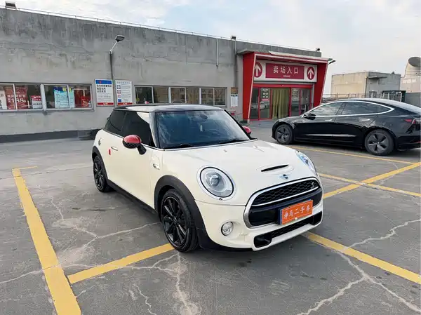 MINI MINI 2014