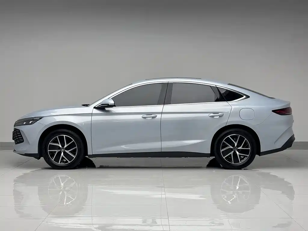 BYD Qin L 2025 — фото 7