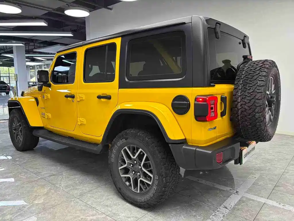 Jeep Wrangler PHEV 2021 — фото 6