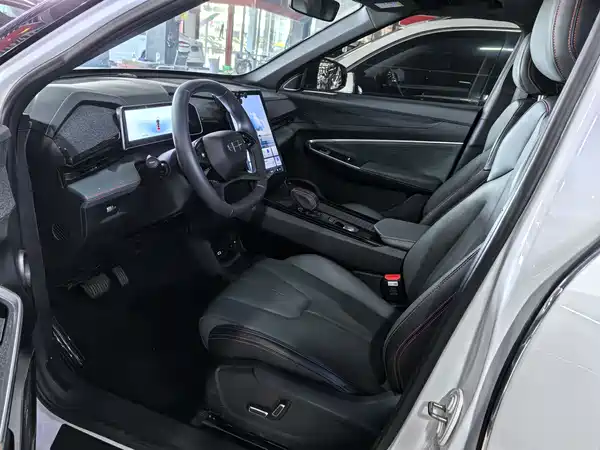 Geely Boyue 2025