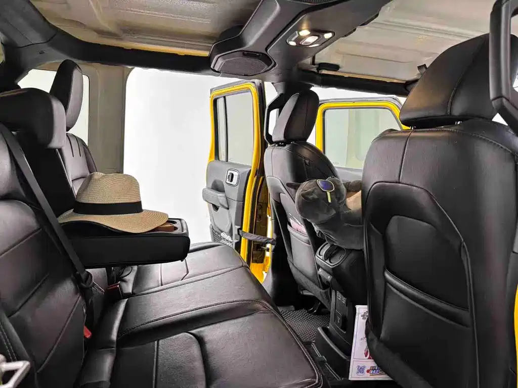 Jeep Wrangler PHEV 2021 — фото 9