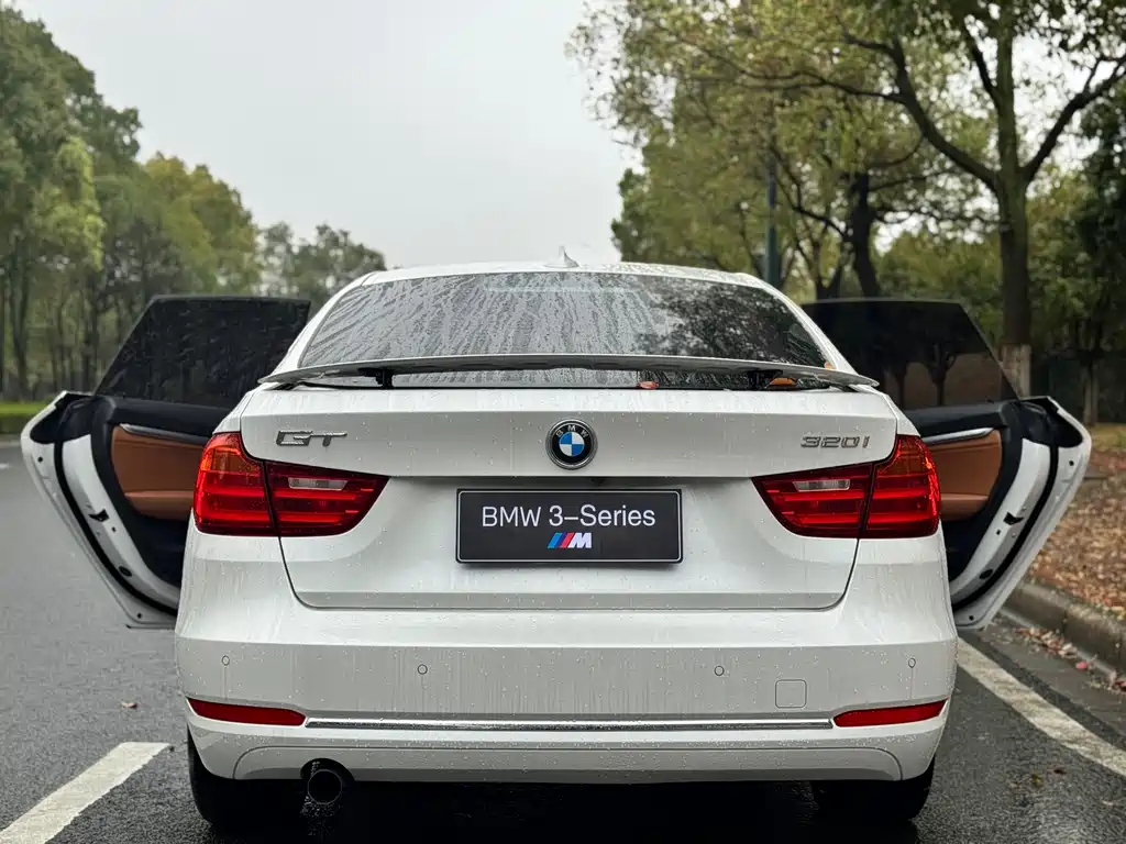 BMW 3 Series GT 2013 — фото 8