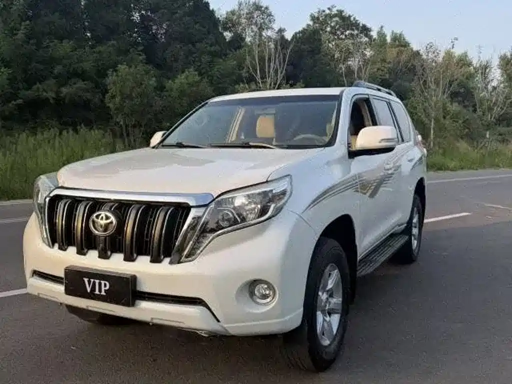 Toyota Prado 2017 — фото 1