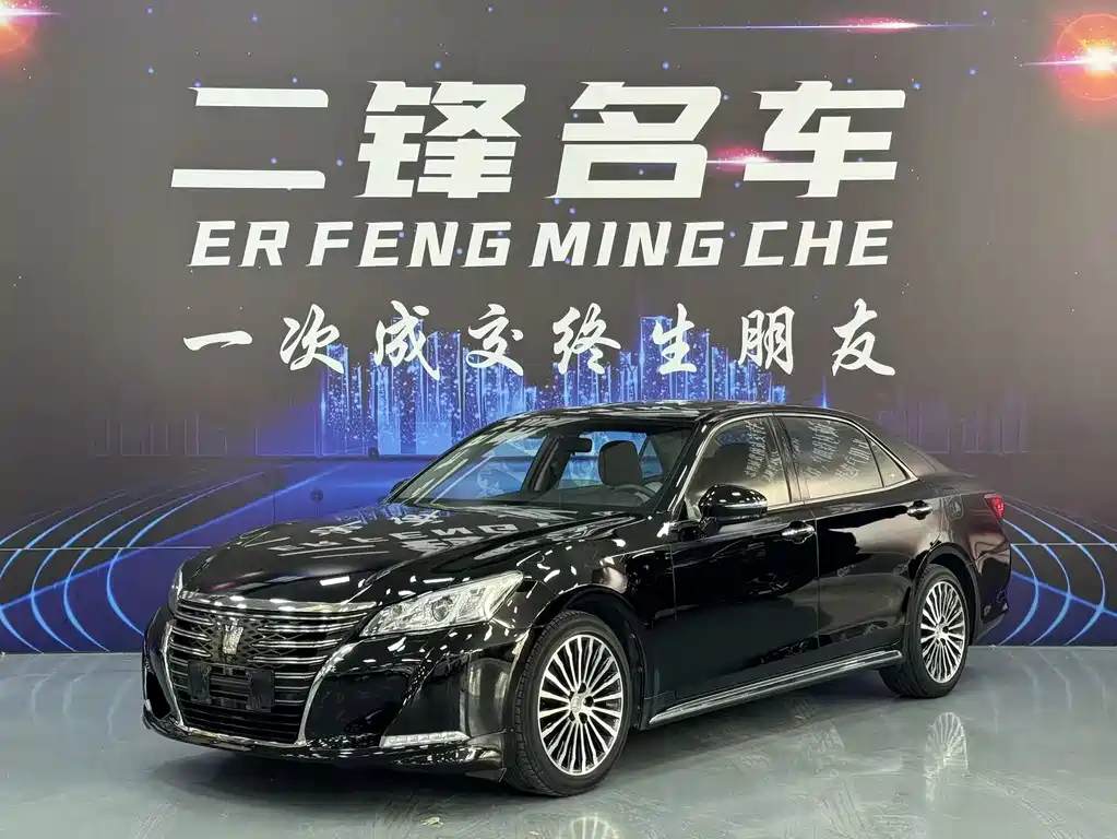 Toyota Crown 2018