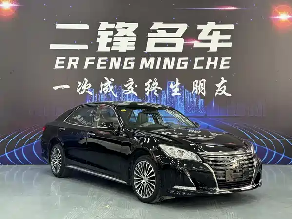 Toyota Crown 2018