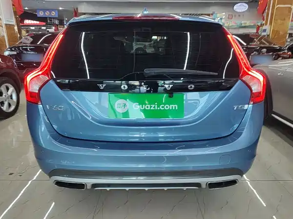 Volvo V60 2017