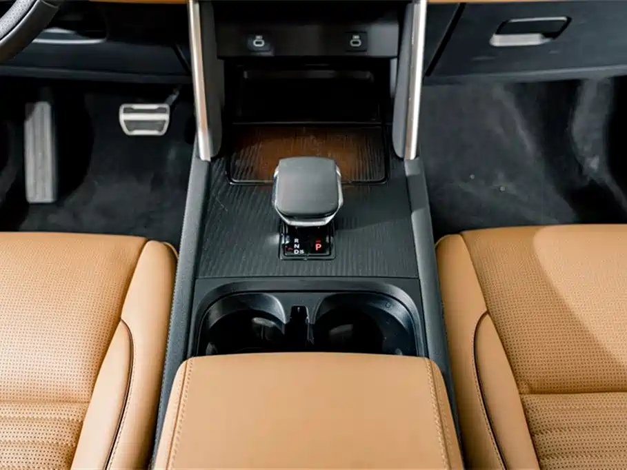 Land Rover Discovery Sport 2024 — фото 14