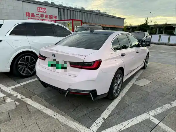 BMW i3 2023