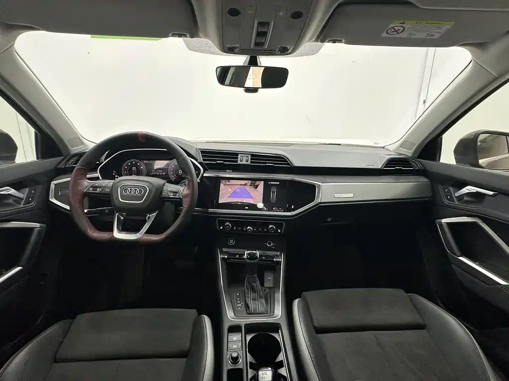 Audi Q3 2022 — фото 10
