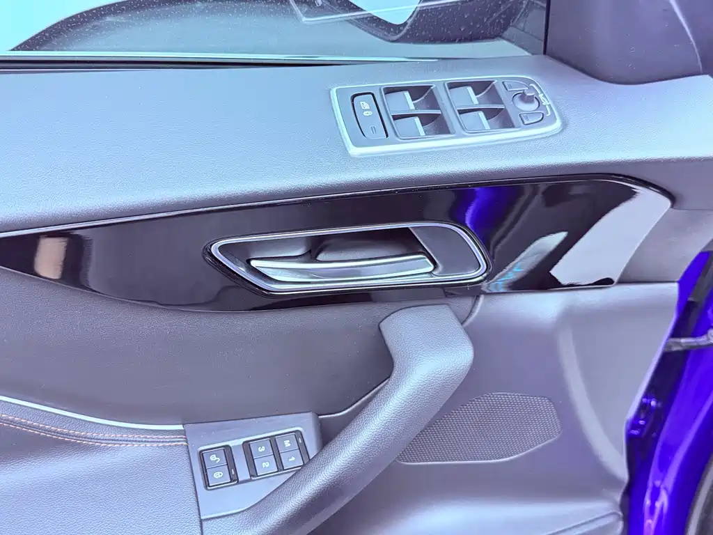 Jaguar F-PACE 2021 — фото 13