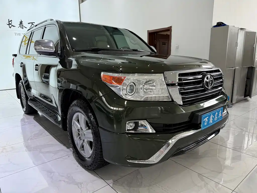Toyota Land Cruiser 2015 — фото 3