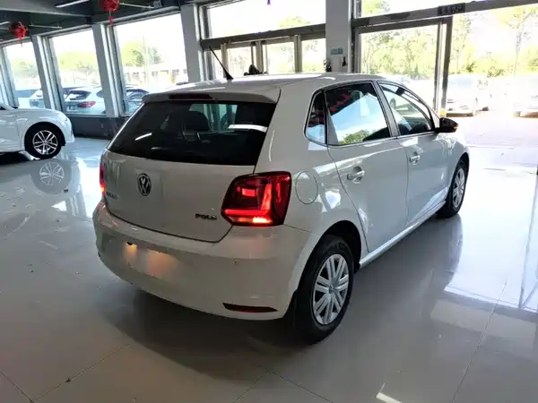 Volkswagen Polo 2016