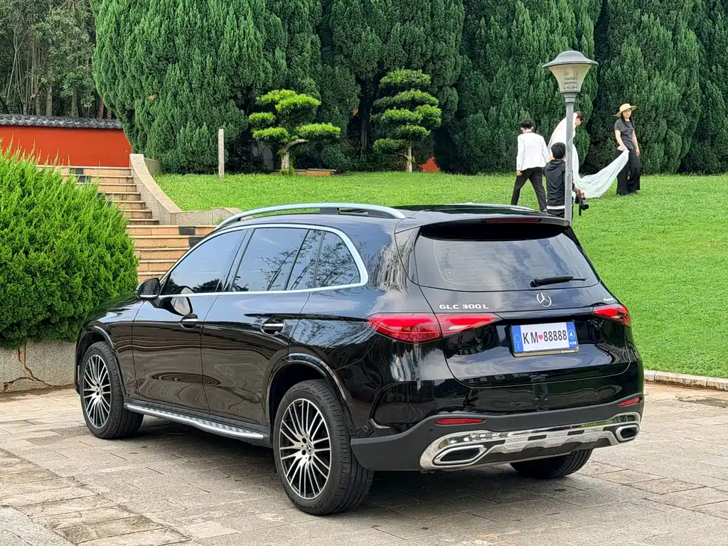 Mercedes-Benz GLC 2024