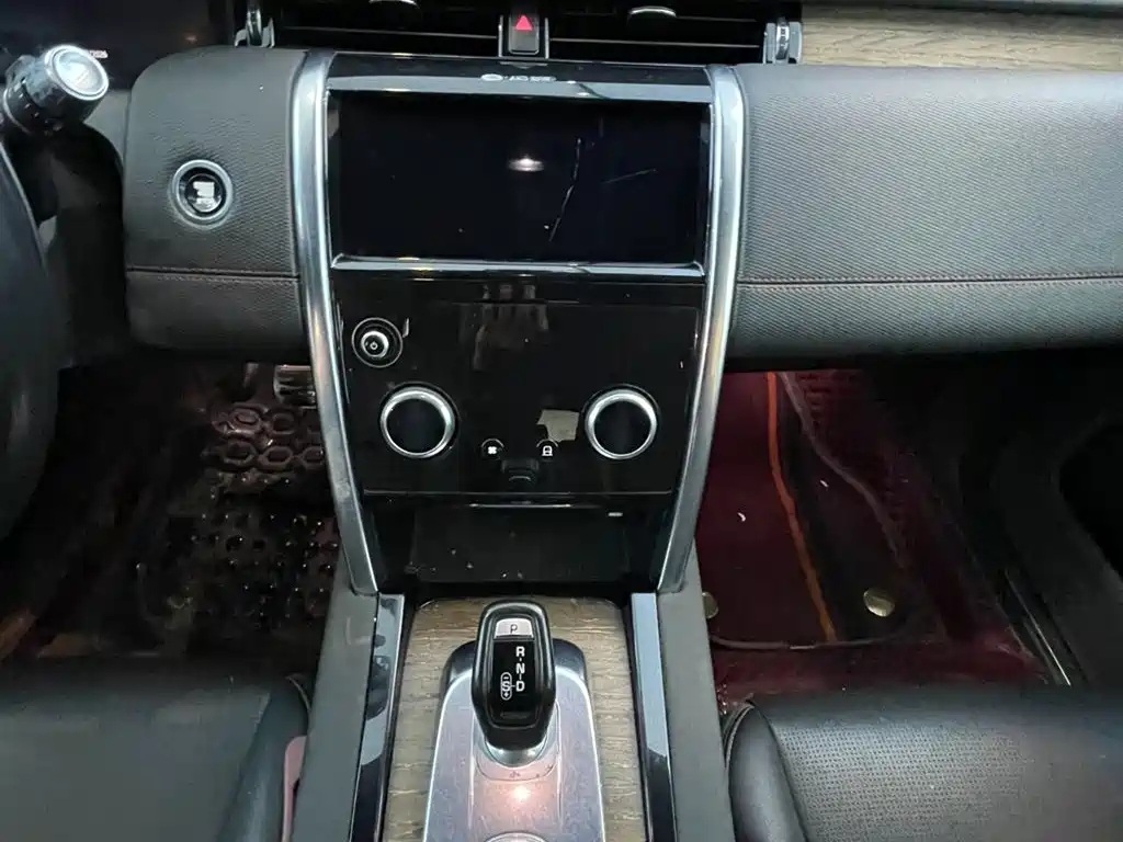 Land Rover Discovery Sport 2020 — фото 15