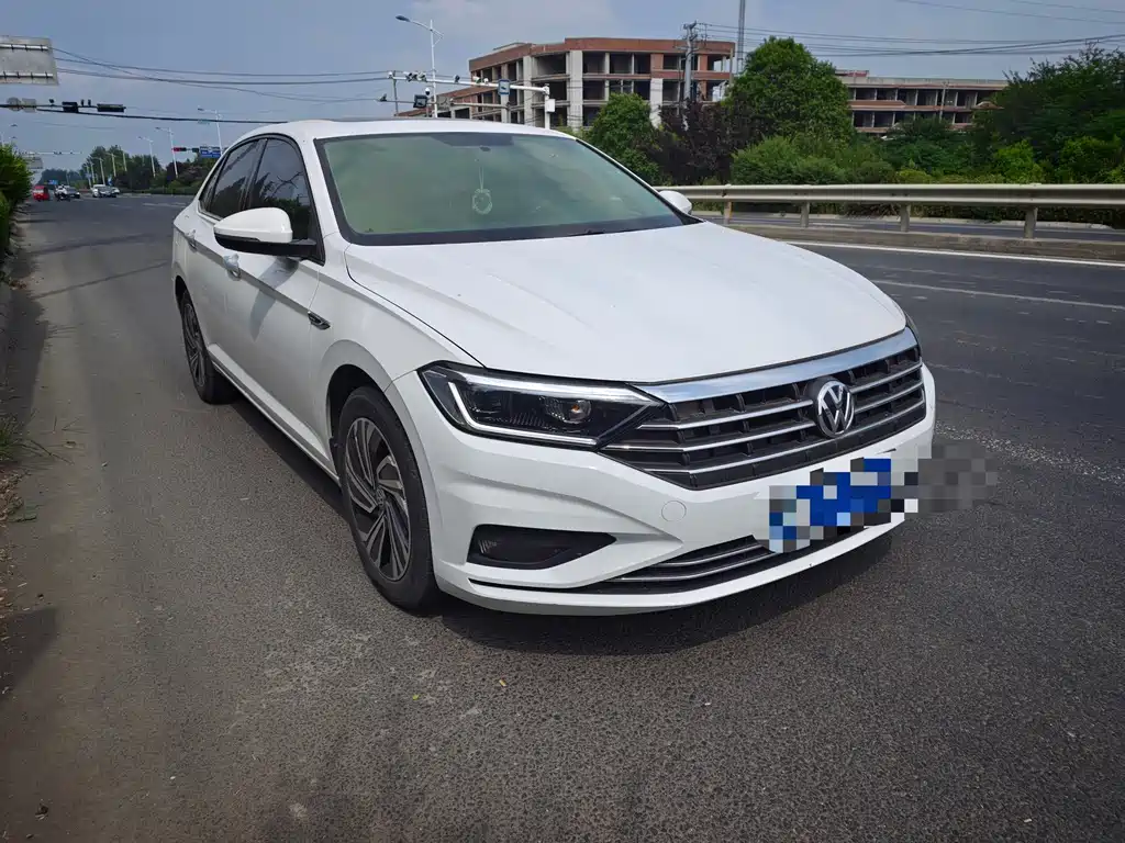 Volkswagen Sagitar 2022
