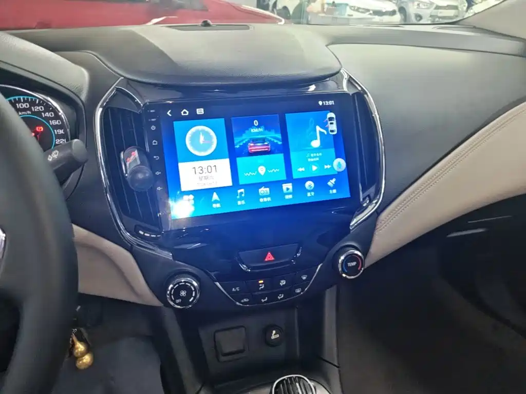 Chevrolet Cruze 2015 — фото 13