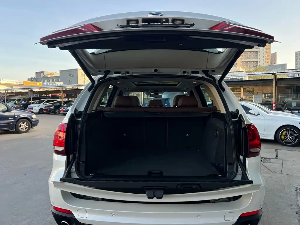 BMW X5 2015 — фото 11