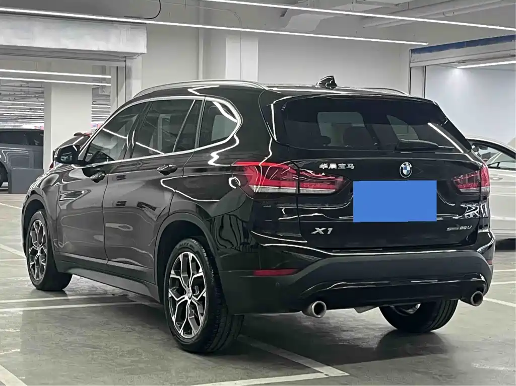 BMW X1 2019 — фото 8