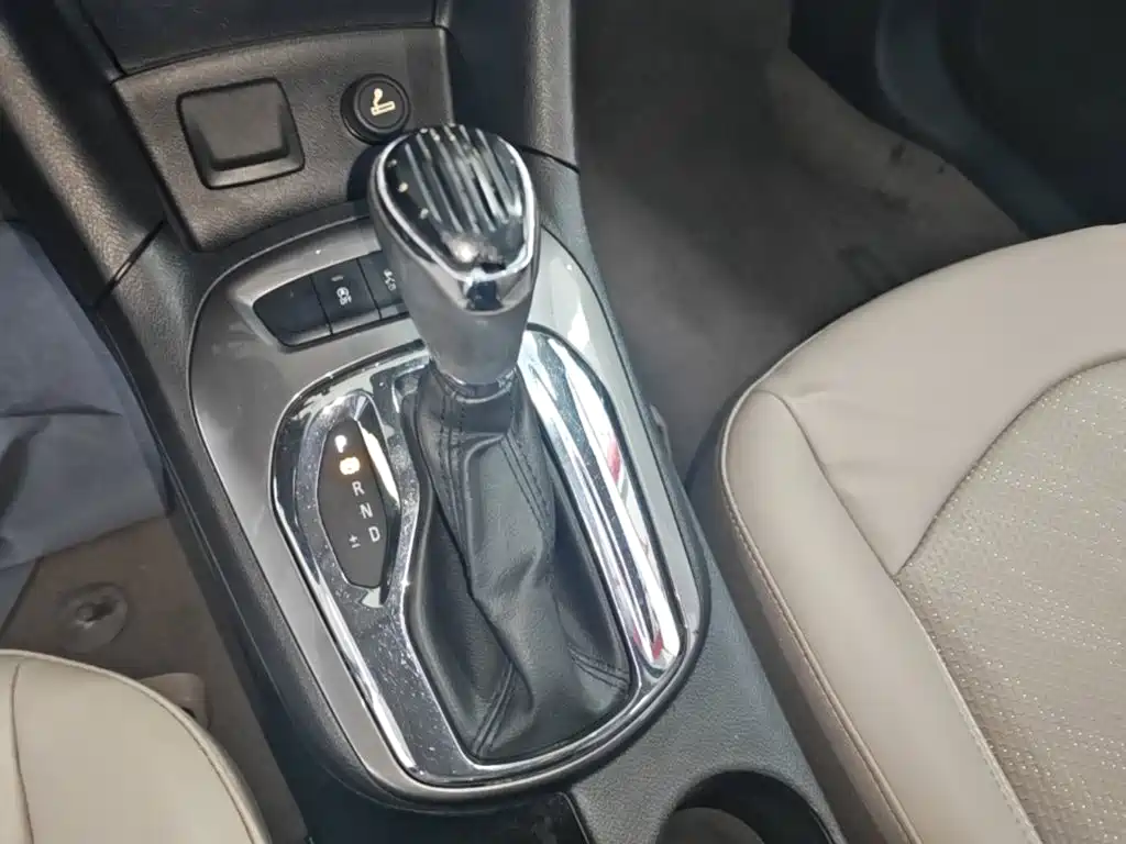 Chevrolet Cruze 2015 — фото 14