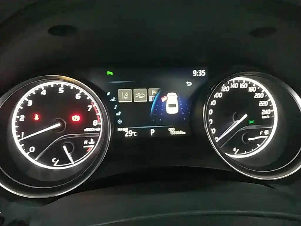 Toyota Camry 2020 — фото 18