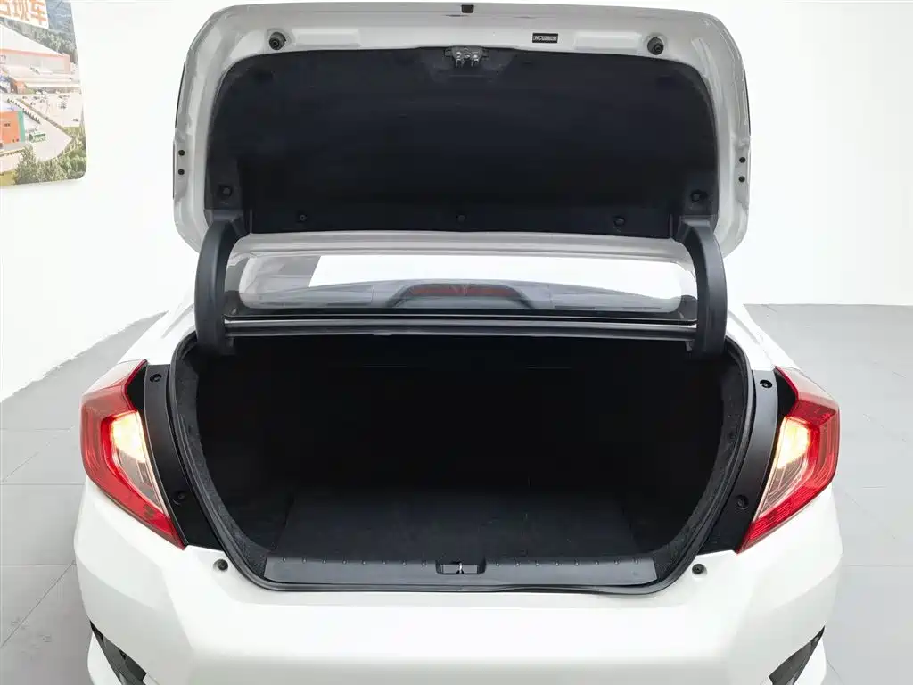 Honda Civic 2021 — фото 16
