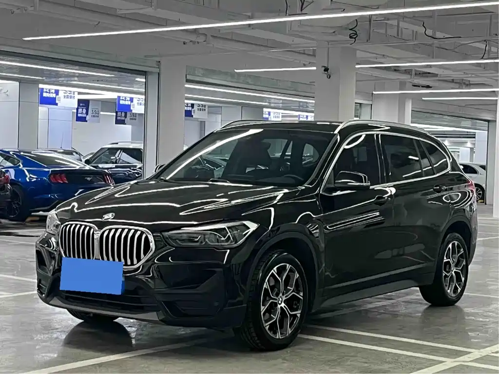 BMW X1 2019 — фото 1