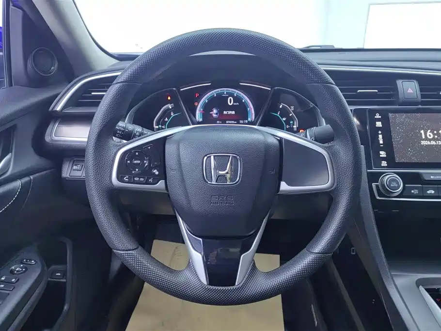 Honda Civic 2020 — фото 15