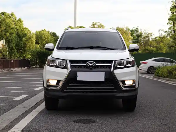 BAIC Huansu S3 2016