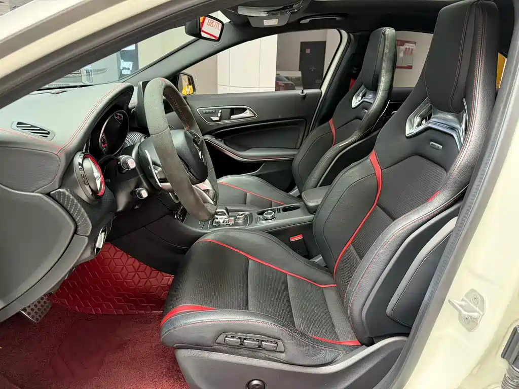 Mercedes-Benz A-Class AMG 2018 — фото 8